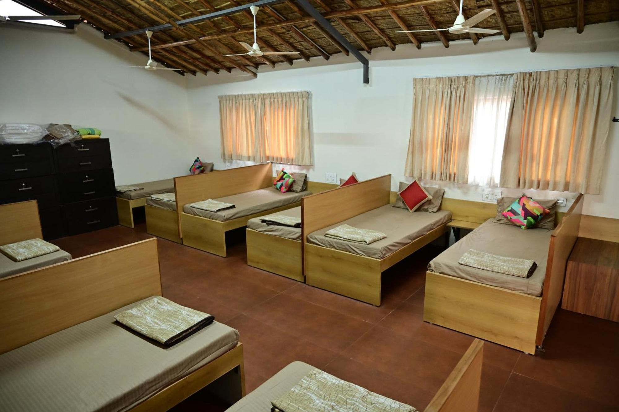 The Hampi Cafe Hotel Eksteriør billede